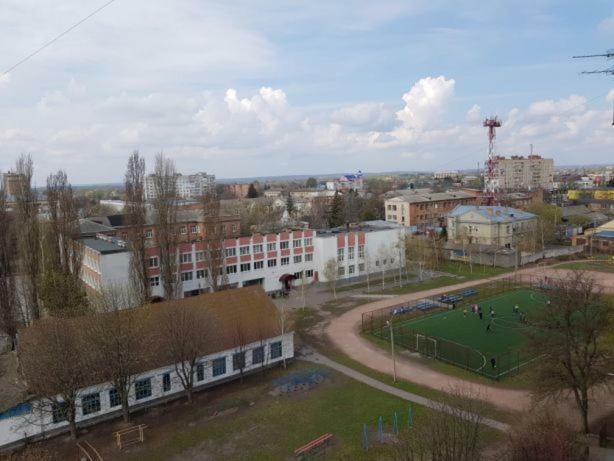Уютная Квартира В 5 Мин Пешком От Курорта Myrhorod Ngoại thất bức ảnh
